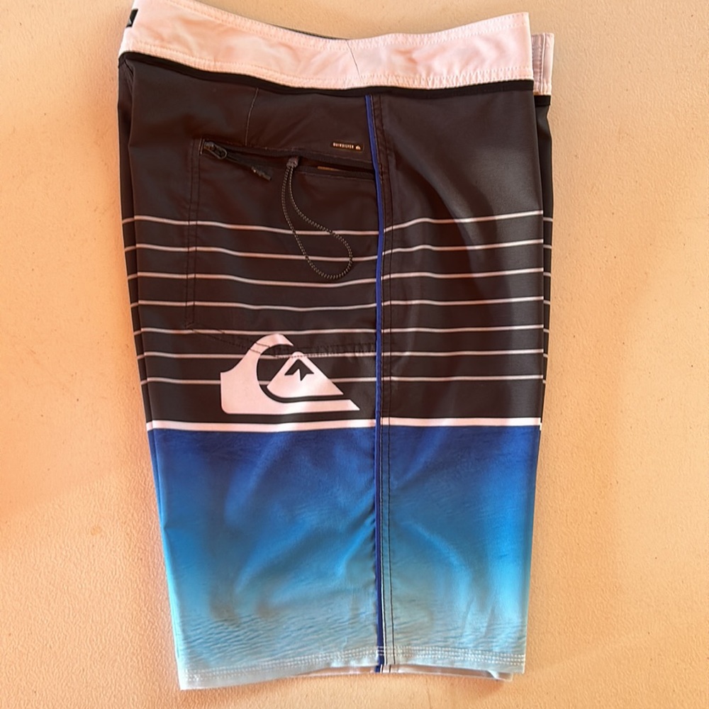 Quicksilver Board Short (31)
